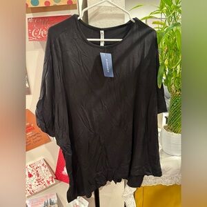Piphany Elegant Black Short Sleeve Top